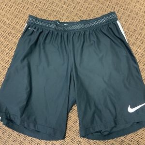 Nike Aeroswift shorts size large